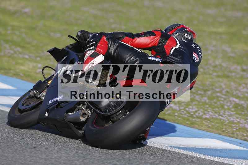 Archiv-2025/01 24.-27.01.2025 Moto Center Thun Jerez/rot-red/backside